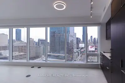 197 Yonge Street 1812, Toronto, On M5b 0c1