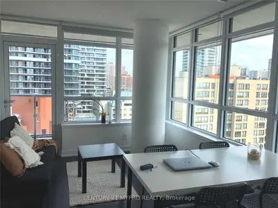365 Church Street 1605, Toronto, On M5b 0b5