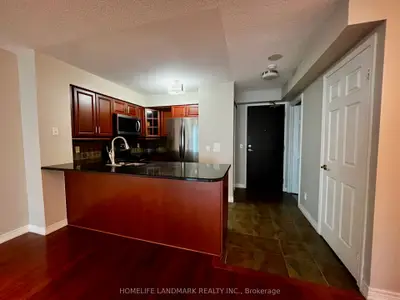 30 Grand Trunk Crescent 1708, Toronto, On M5j 3a4