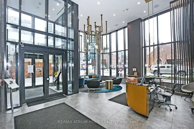 15 Holmes Avenue 2204, Toronto, On M2n 0l4