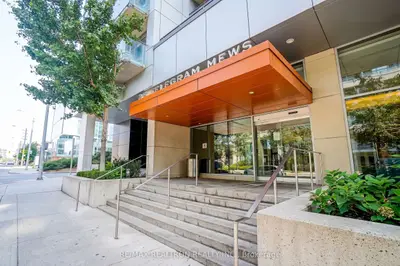 25 Telegram Mews 611, Toronto, On M5v 3z1