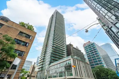 33 Lombard Street 316, Toronto, On M5c 3h8