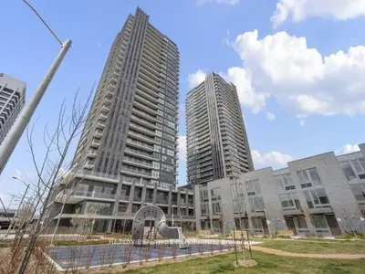2 Sonic Way 201, Toronto, On M3c 0p2