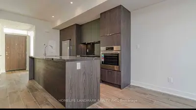 26 Sonic Way, Toronto, On M3c 0p3