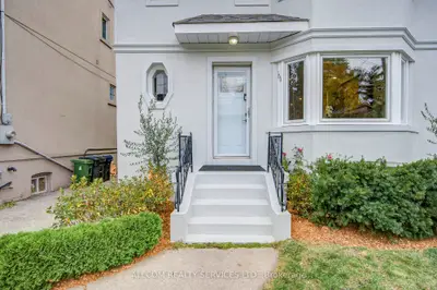 164 Glenvale Boulevard, Toronto, On M4g 2w3