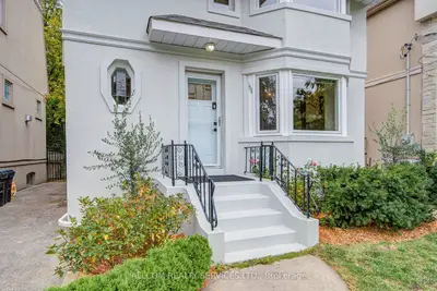 164 Glenvale Boulevard, Toronto, On M4g 2w3
