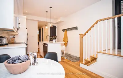 64 Lakeview Avenue Lower, Toronto, On M6j 3b3
