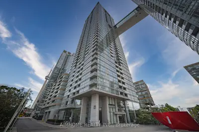 15 Iceboat Terrace 3206, Toronto, On M5v 4a5
