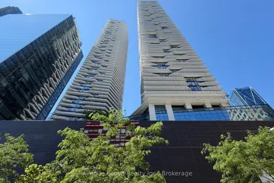 100 Harbour Street 1705, Toronto, On M5j 0b5