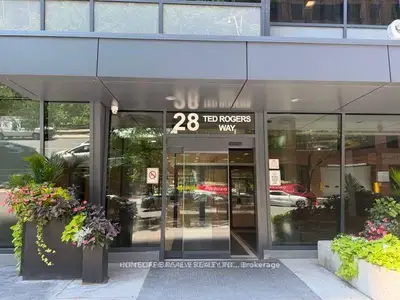 28 Ted Rogers Way 2108, Toronto, On M4y 2j4