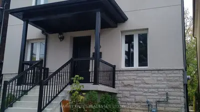 489 Lauder Avenue Main, Toronto, On M6e 3j3