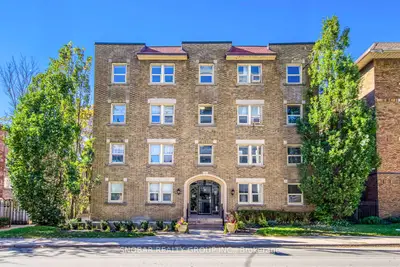 114 Vaughan Road 105, Toronto, On M6c 2m1