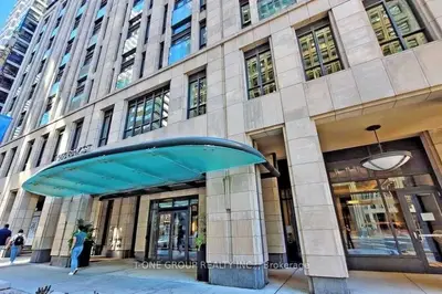 955 Bay Street 1018, Toronto, On M5s 2a2
