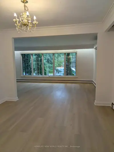 10 Millgate Crescent, Toronto, On M2k 1l6