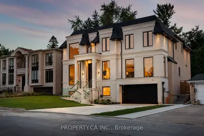 10 Grangemill Crescent, Toronto, On M3b 2j2