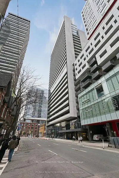 330 Richmond Street W 307, Toronto, On M5v 1x2