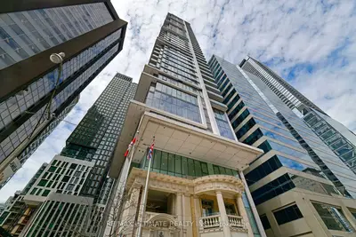 426 University Avenue 2105, Toronto, On M5g 1s9