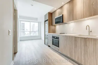 120 Ontario Street Q1215, Toronto, On M5a 1c4