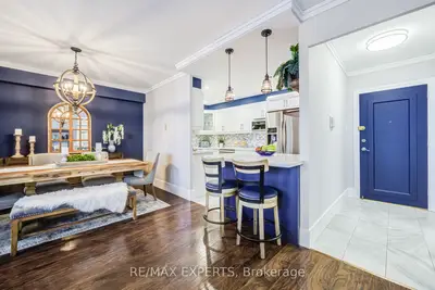 130 Neptune Drive 1104, Toronto, On M6a 1x5