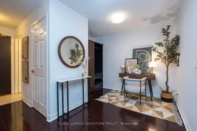 30 Grand Trunk Crescent Ph03, Toronto, On M5j 3a4