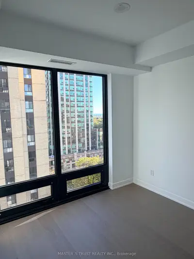 91 Montclair Avenue 1705, Toronto, On M5p 0b1