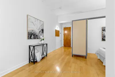 160 Baldwin Street 409, Toronto, On M5t 3k7