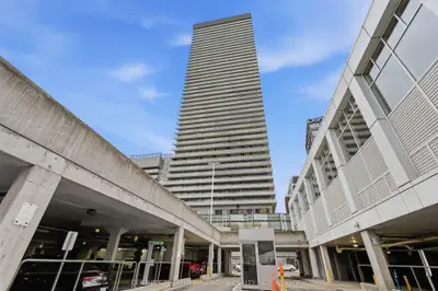 15 Lower Jarvis Street 817, Toronto, On M5e 1r7