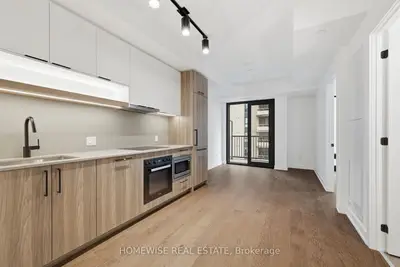 91 Montclair Avenue 1505, Toronto, On M5p 0b1