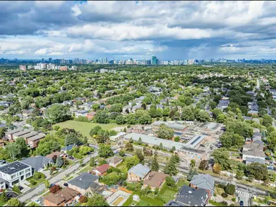 101 King High Avenue, Toronto, On M3h 3b3