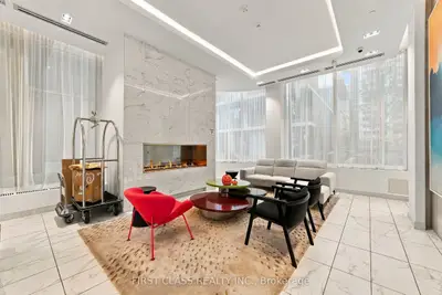 238 Simcoe Street 401, Toronto, On M5t 0e2