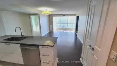 8 York Street 1206, Toronto, On M5j 2y2