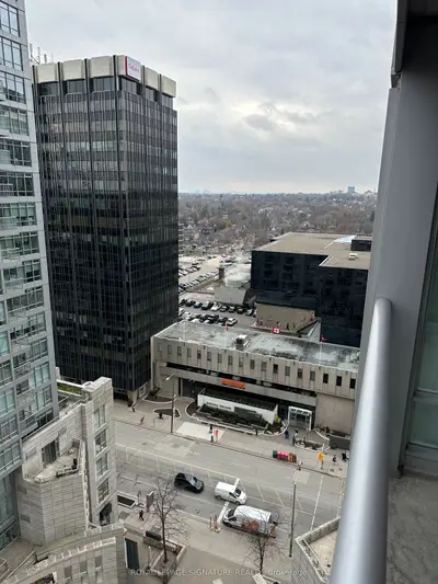2191 Yonge Street 1704, Toronto, On M4s 3h8