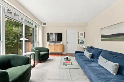 109 Front Street E 229, Toronto, On M5a 4p7