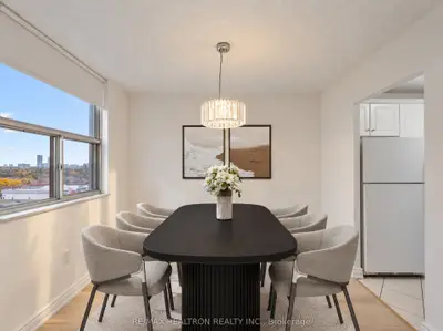 205 Hilda Avenue 1203, Toronto, On M2m 4b1