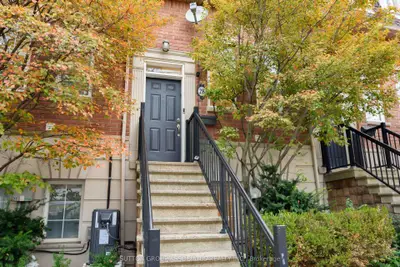 2b Alcina Avenue, Toronto, On M6g 2e8