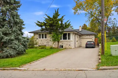 10 Tinder Crescent Lower 1, Toronto, On M4a 1l3