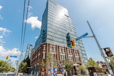 181 Ne Huron Street 604, Toronto, On M5t 0c1