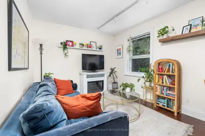 114 Vaughan Road 202, Toronto, On M6c 2m1