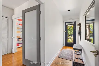 620 Crawford Street, Toronto, On M6g 3k2