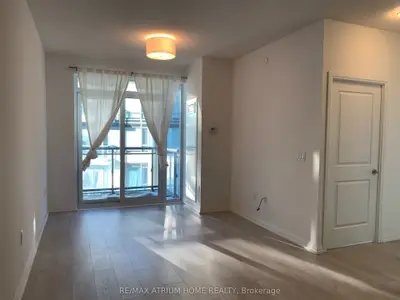 50 Ann O'reilly Road 402, Toronto, On M2j 0c9