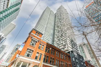 20 Lombard Street Uph05, Toronto, On M5c 0a7