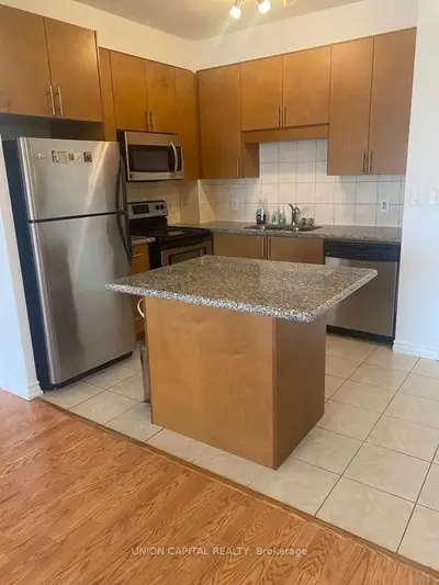 135 Wynford Drive 909, Toronto, On M3c 0j4