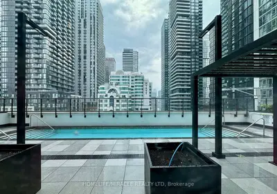 400 King Street 2928, Toronto, On M5v 0x8