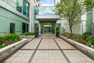 120 Homewood Avenue 420, Toronto, On M4y 2j3