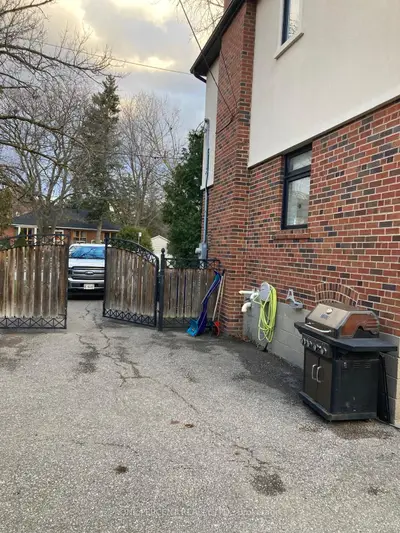 2b Dornfell Street Basement, Toronto, On M2r 2y6