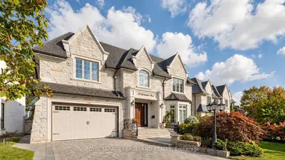 108 Yorkminster Road, Toronto, On M2p 1m6