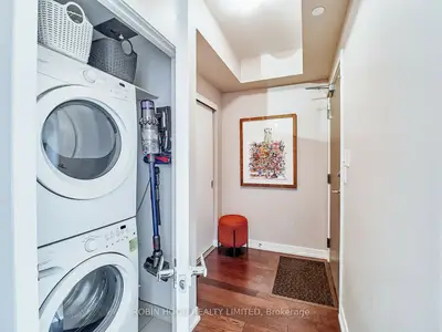 21 Widmer Street 3110, Toronto, On M5v 0b8