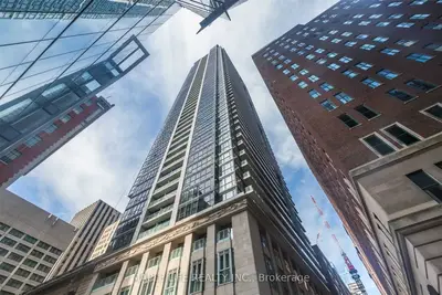 70 Temperance Street 1707, Toronto, On M5h 0b1