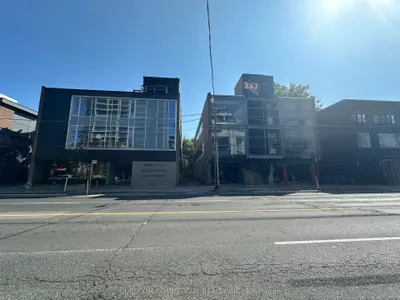 247 Davenport Road 200, Toronto, On M5r 1j9