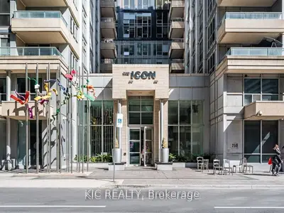 250 Wellington Street W 1727, Toronto, On M5v 3p6